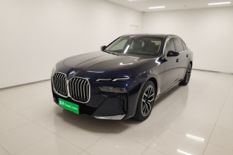 宝马i7 2023款 eDrive50L 领先M运动套装