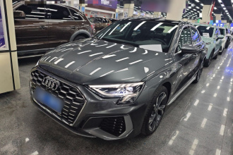 奥迪A3 2024款 A3L Limousine 35 TFSI 豪华运动型