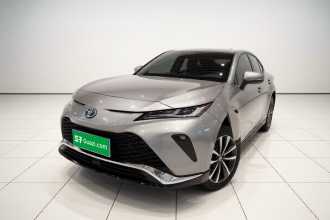 丰田 威飒 2022款 双擎 2.5L CVT两驱尊贵版