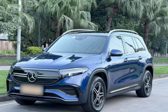 奔驰EQB 2022款 EQB 350 4MATIC 首发特别版