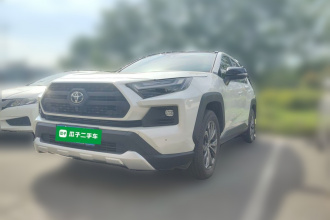 丰田 RAV4荣放 2023款 2.0L CVT四驱探险Plus版