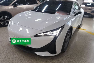 ARCFOX极狐 极狐 阿尔法S5 2025款 560PRO 185kW
