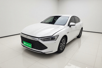 比亚迪 秦PLUS 2024款 荣耀版 DM-i 55KM领先型