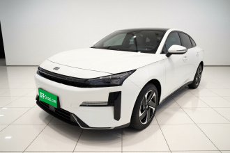 吉利银河 银河L6 2025款 EM-i 140km 星舰版