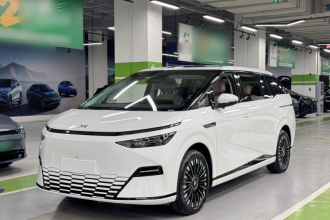 小鹏X9 2025款 纯电 740超长续航 Max