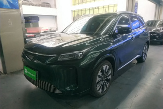 蓝电E5 PLUS 2025款 120km 标准旅行定制版 7座