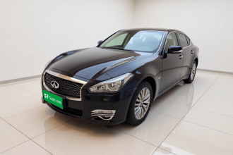 英菲尼迪Q70 2019款 Q70L 2.0T 悦享版 PLUS
