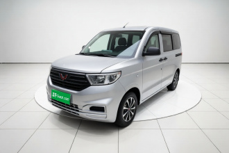 五菱汽车 五菱宏光V 2022款 1.5L劲取版电动助力LAR