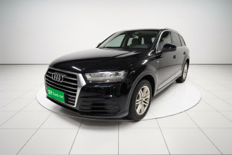 奥迪Q7 2018款 40 TFSI 舒适型