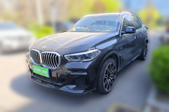 宝马X5 2022款 xDrive 40Li M运动套装