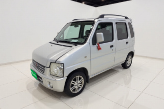 铃木 北斗星 2015款 1.0L 手动舒适型