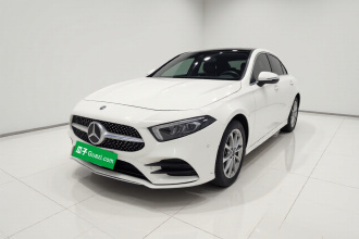 奔驰A级 2022款 A 200 L 运动轿车时尚型