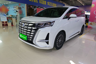 腾势D9 2022款 DM-i 970 四驱旗舰型