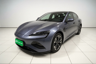 比亚迪 海豹 2022款 550km 标准续航后驱版尊贵型