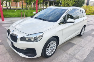 宝马2系多功能旅行车 2019款 220i 领先型
