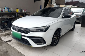 荣威i5 2021款 1.5L CVT铂金版