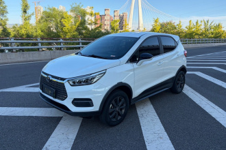 比亚迪 元新能源 2019款 EV360 智联悦尚型