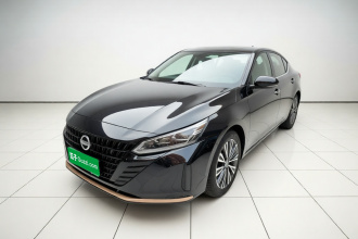 日产 天籁 2024款 2.0L SV 黑金版