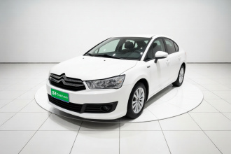 雪铁龙 世嘉 2016款 经典 三厢 1.6L 自动品尚型