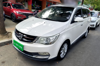 宝骏730 2016款 1.5L 手动舒适型 7座 国V