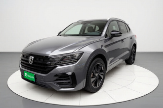 大众 途锐 2021款 3.0TSI 锐享版 曜黑运动套装