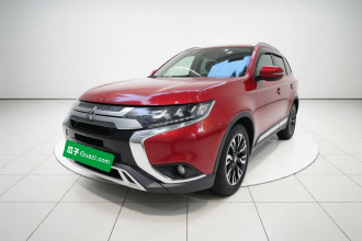 三菱 欧蓝德 2019款 2.4L 四驱致享版 7座 国VI