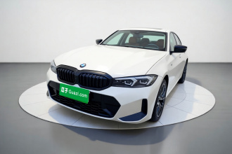 宝马3系 2025款 330Li M运动曜夜套装