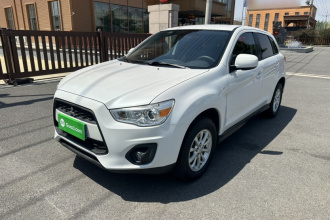 三菱 劲炫ASX 2013款 2.0L CVT两驱精英版