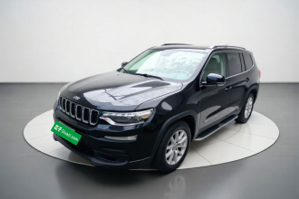 Jeep 指挥官 2018款 2.0T 两驱乐享版 国VI