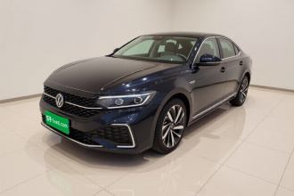 大众 帕萨特 2022款 330TSI 星空豪华版