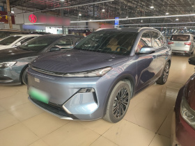 吉利银河 银河星舰7 EM-i 2025款 120km 领航版