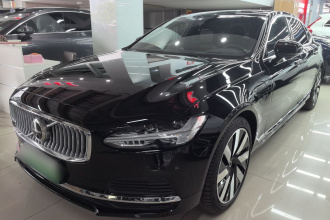 沃尔沃S90新能源 2024款 插电式混动 四驱长续航智雅豪华版