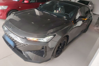 长安UNI-V 2024款 1.5T 尊贵型