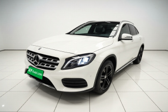 奔驰GLA 2019款 GLA 200 时尚型