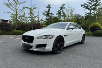 捷豹XFL 2020款 XFL 2.0T P200 两驱精英版