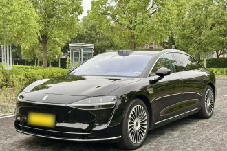 鸿蒙智行 享界S9 2026款 增程 Ultra 后驱 53kWh (192线激光雷达）
