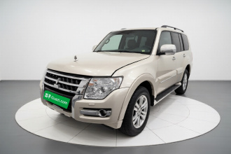 三菱 帕杰罗（平行进口） 2019款  V97 3.8L 五门 GLS 中东版