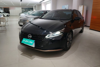 日产 天籁 2024款 2.0L SV 黑金版