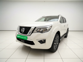 日产 途达 2018款 2.5L 自动四驱旗舰版