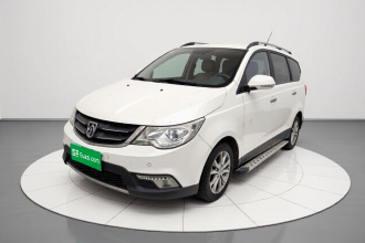 宝骏730 2014款 1.5L 手动舒适型 7座