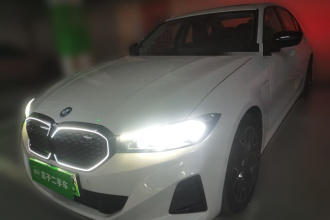宝马i3 2025款 eDrive 40 L 曜夜套装