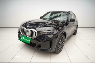 宝马X5 2023款 xDrive 40Li M运动曜夜套装