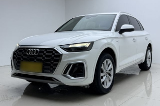 奥迪Q5L 2021款 40 TFSI 时尚动感型