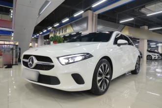 奔驰A级(进口) 2022款 改款 A 200 动感型