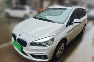 宝马2系多功能旅行车 2015款 218i 领先型