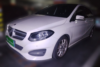 奔驰B级 2015款 B 200 动感型