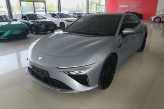 哪吒汽车 哪吒S 2022款 纯电 715km 后驱大版