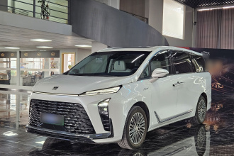 别克GL8新能源 2024款 陆尊 奢享版 6座