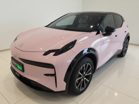 极氪X 2025款 四座后驱魔方版