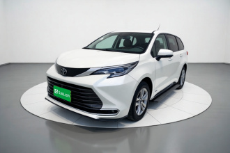 丰田 赛那SIENNA 2024款 2.5L混动 四驱尊贵版